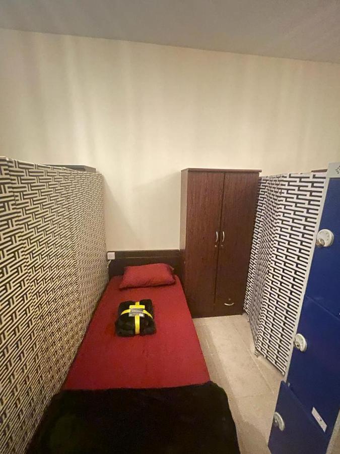 Dxb Backpackers Executive Pansiyon Dubai Dış mekan fotoğraf